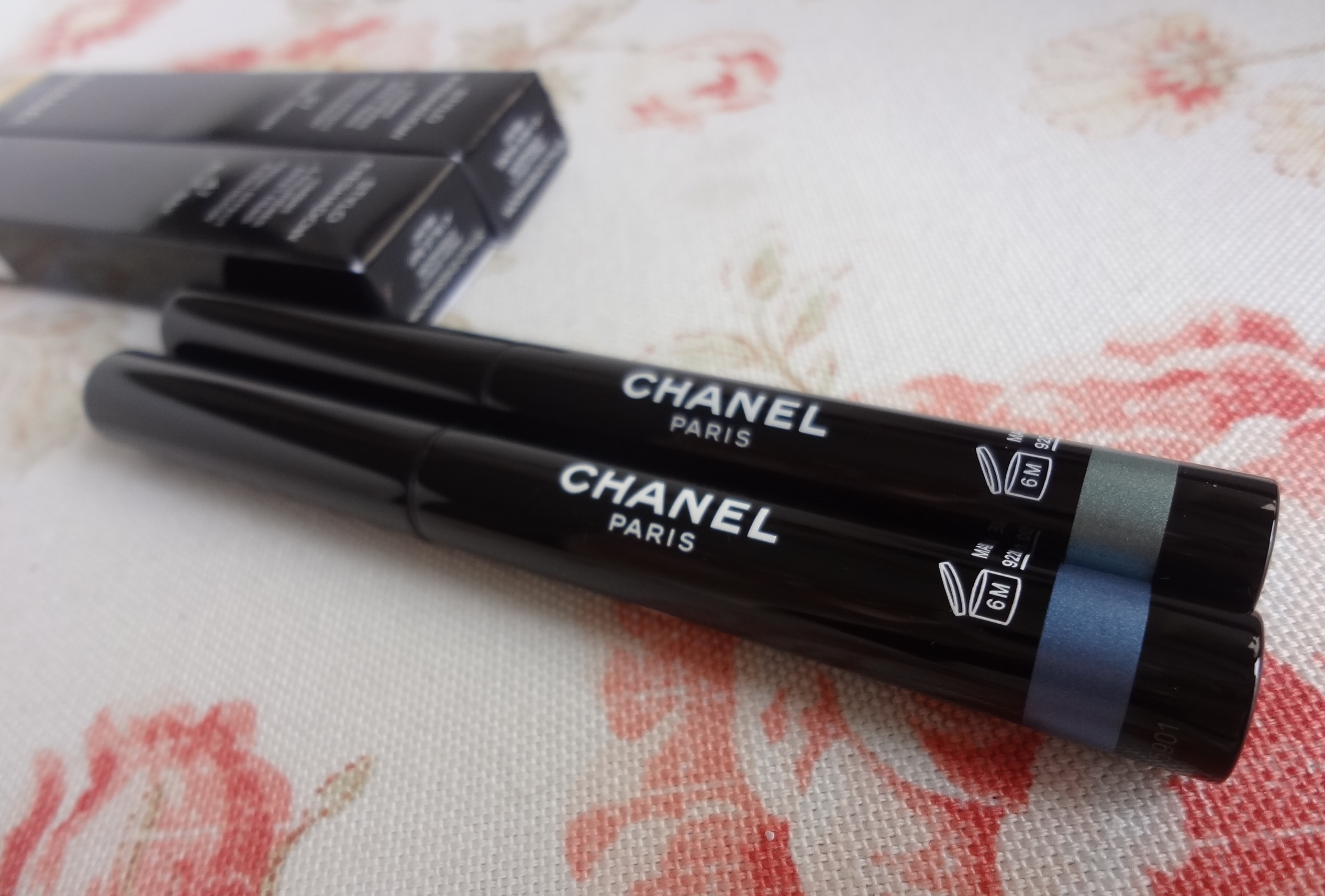Chanel Stylo Eyeshadows in Jade Shore & Blue Bay review